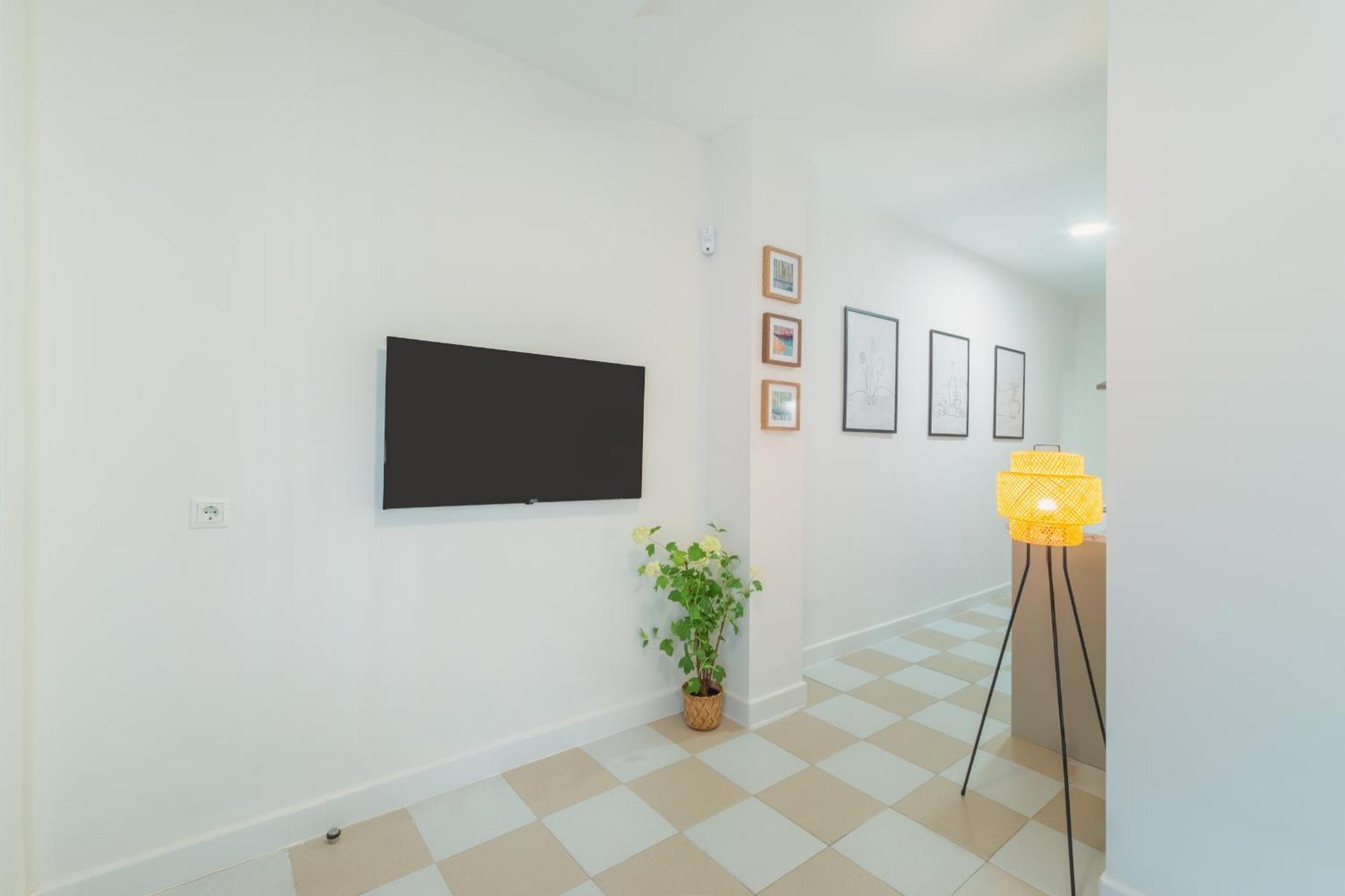 Luxe Apartment 1 In Рота Екстериор снимка